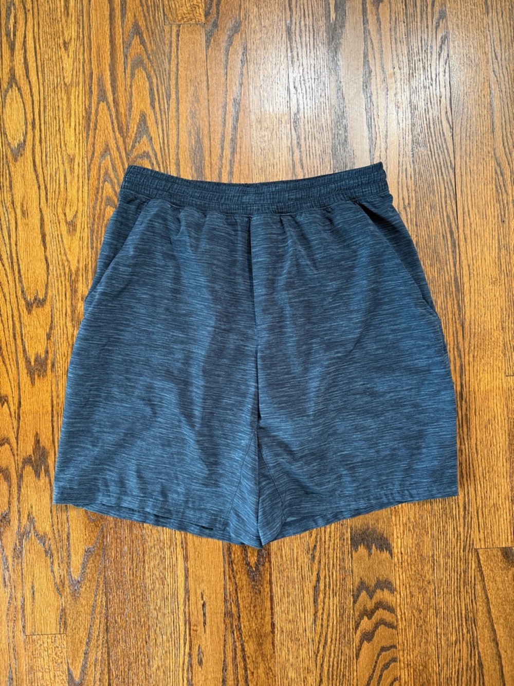 lululemon athletica Men's Large Heathered Navy Athletic Shorts Activewear Summer